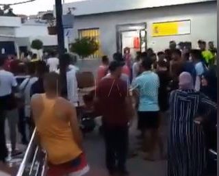 Los residentes del CETI: cansados de esperar, desesperados por irse