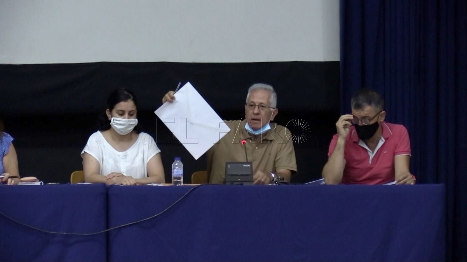 Emvismesa subasta siete viviendas entre 11 personas