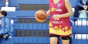 Gloria Muñoz, en uno de los partidos con la escuadra de nuestra ciudad.