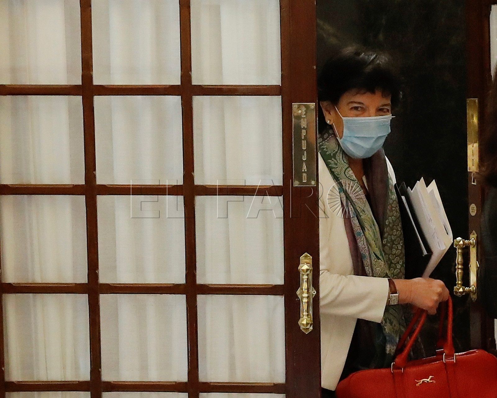 Comienza la reunión entre tres ministerios y las comunidades sobre el curso escolar