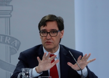 El ministro de Sanidad, Salvador Illa durante la rueda de prensa celebrada este viernes en Moncloa tras la XXII conferencia de presidentes autonómicos. EFE/ Juan Carlos Hidalgo