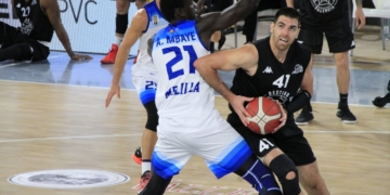 Tras la derrota en Palencia, la escuadra melillense buscará su primera victoria, en liga en el partido de esta noche,