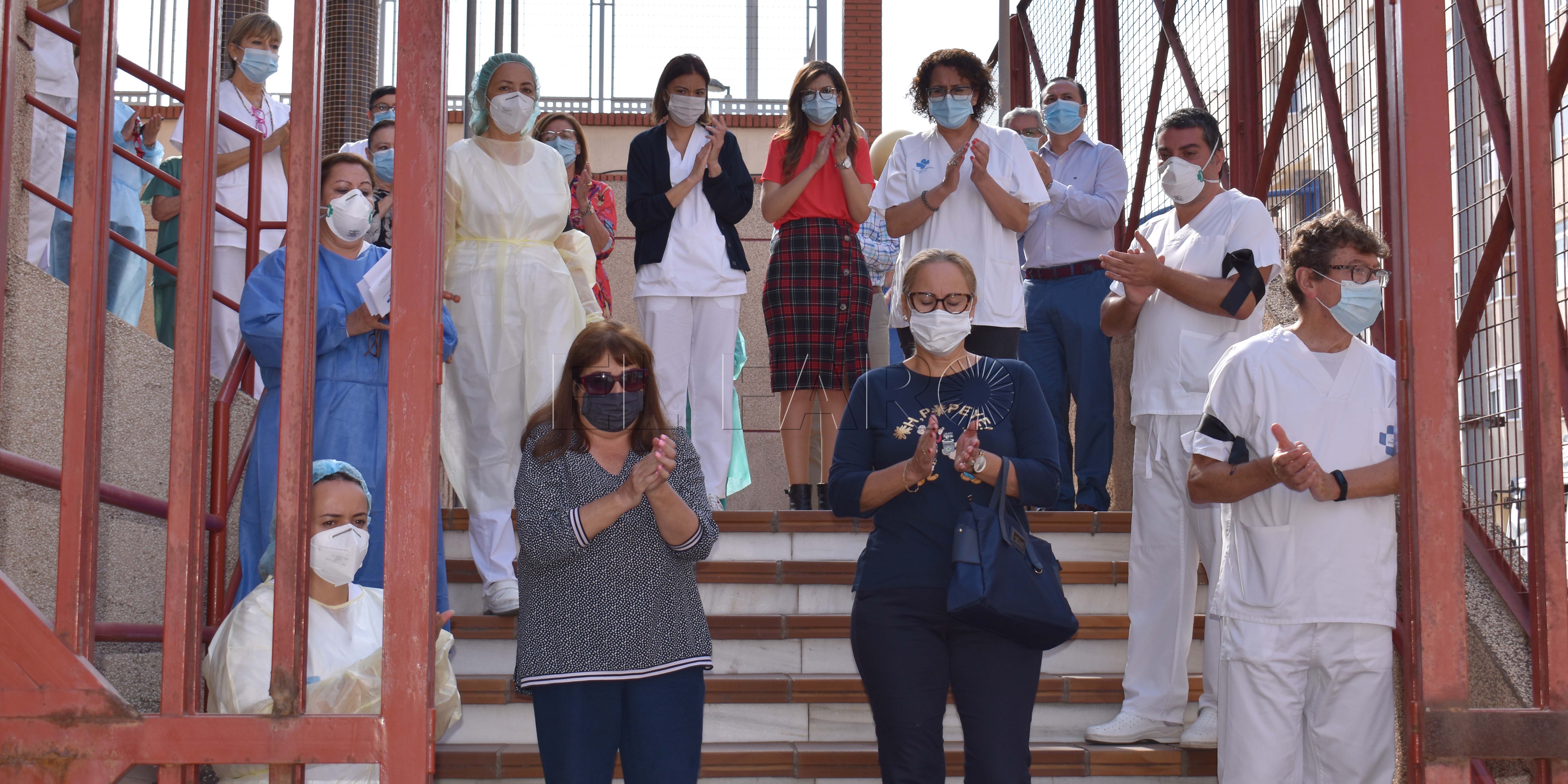 Los sanitarios guardan un minuto de silencio por José Manuel Galindo Gómez
