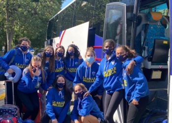 Componentes de la expedición del Melilla Sport Capital La Salle