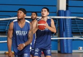 Los jugadores melillenses, en la sesión de entrenamientos en el día de ayer.