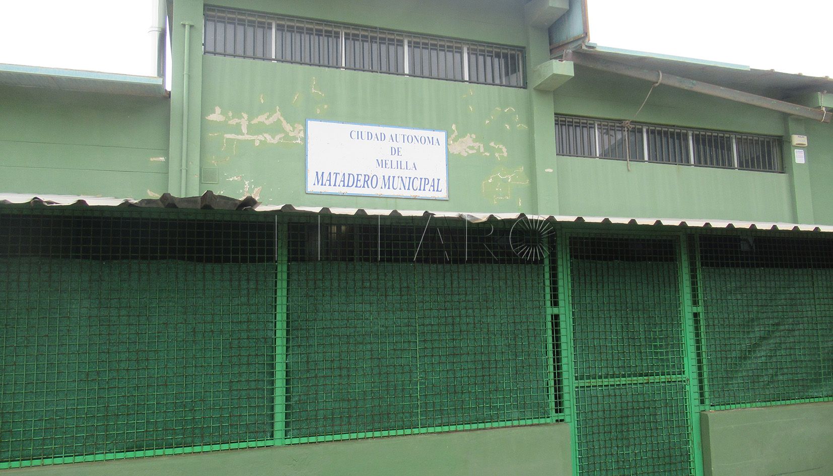 La plantilla del matadero se refuerza con seis profesionales