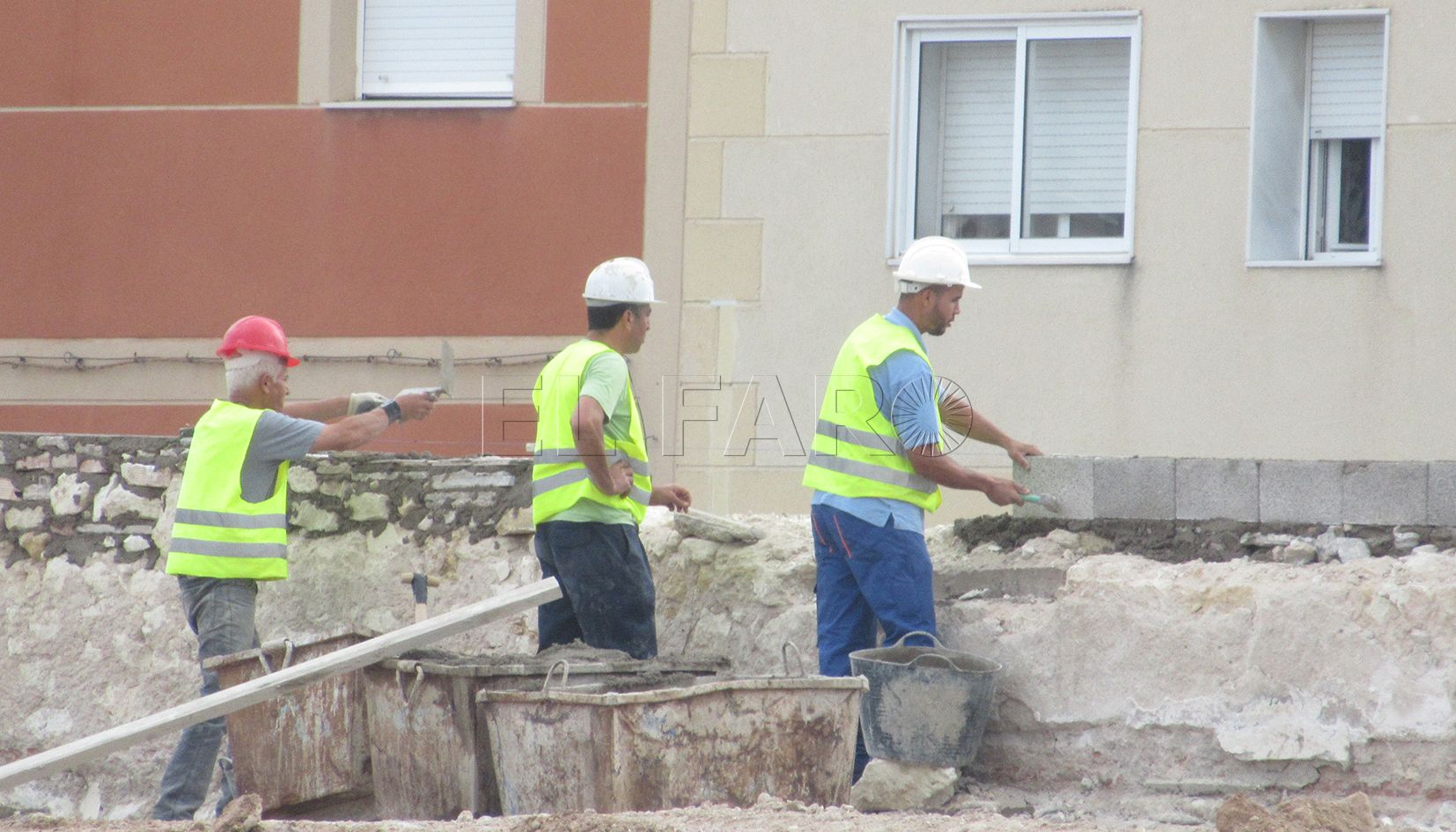 Sube el paro en un 0,81% en octubre y baja un 3,48% en el último año