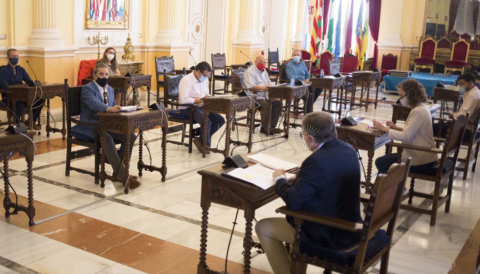 La CEME dice que el Gobierno habilitará ayudas extra para las empresas afectadas por el cierre actual