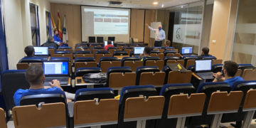 Muchos técnicos locales tienen la oportunidad de seguir creciendo.