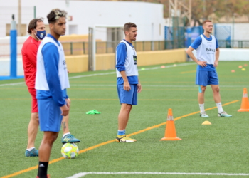 Los melillenses han estado preparando el partido en La Espiguera.