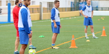 Los melillenses han estado preparando el partido en La Espiguera.