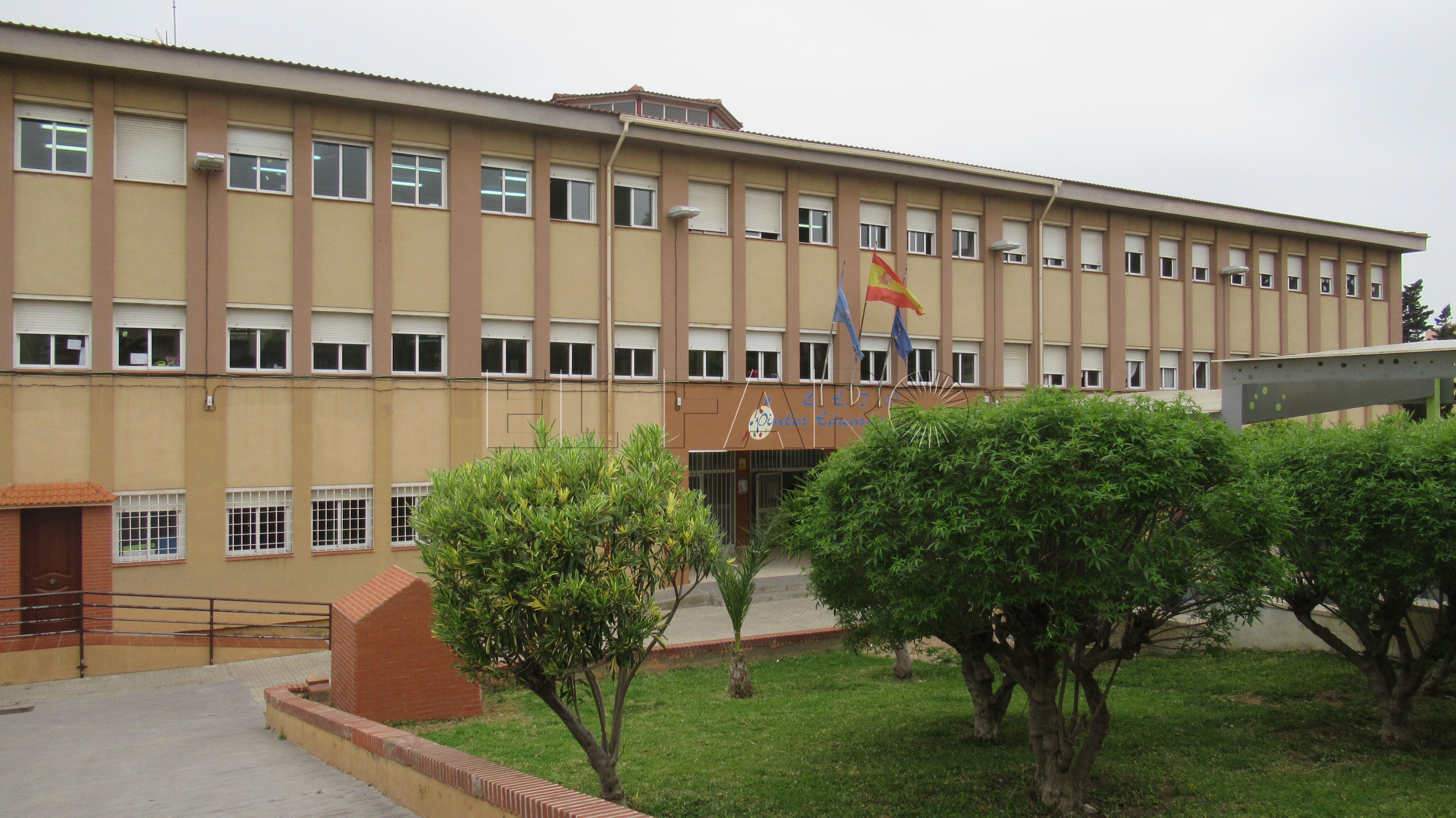 Podemos tilda de vergonzoso que un colegio tenga que recaudar para un desfibrilador