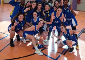 Celebración del último triunfo por parte de las jugadores melillenses.