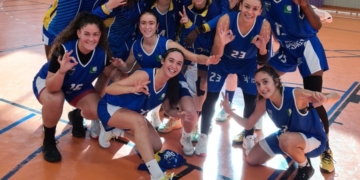 Celebración del último triunfo por parte de las jugadores melillenses.