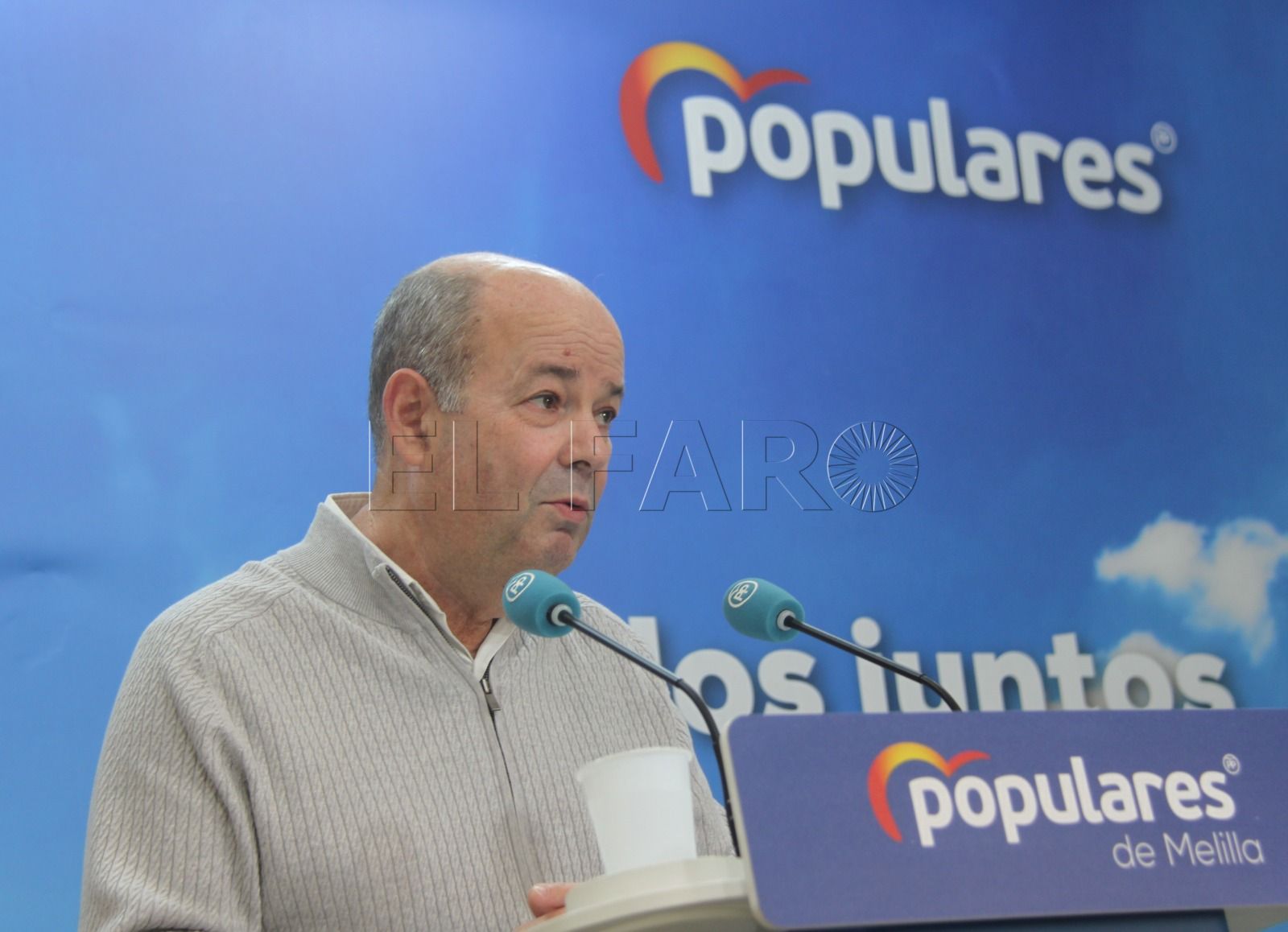 Conesa dice que es insuficiente declarar la línea de Motril de interés si no hay una licitación para cubrir el servicio