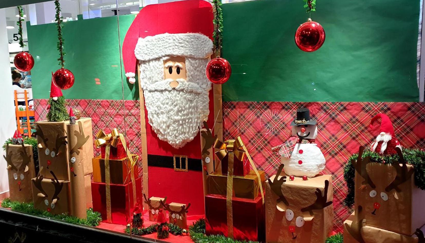 La farmacia Rosso y Lorena Alacis ganan el concurso de escaparates y fachadas