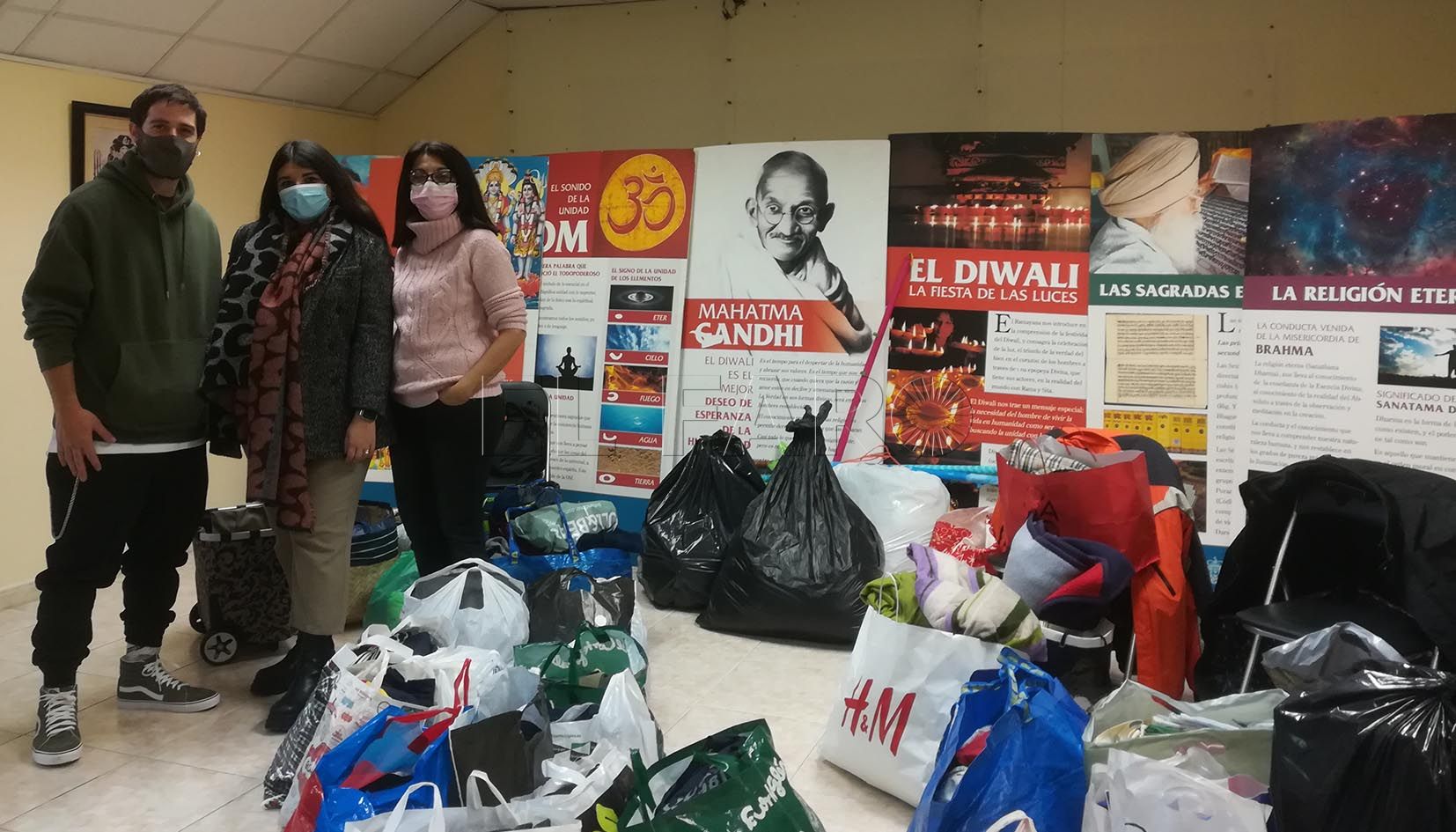 Más de 2.000 prendas de ropa de abrigo para las familias con pocos recursos