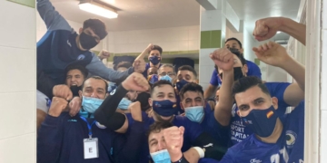 Celebración de los jugadores de nuestra ciudad en el vestuario.
