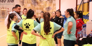 Jugadoras de la escuadra filial, en una sesión de entrenamiento.