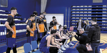 Imagen de los componentes de la plantilla estudiantil durante esta temporada.