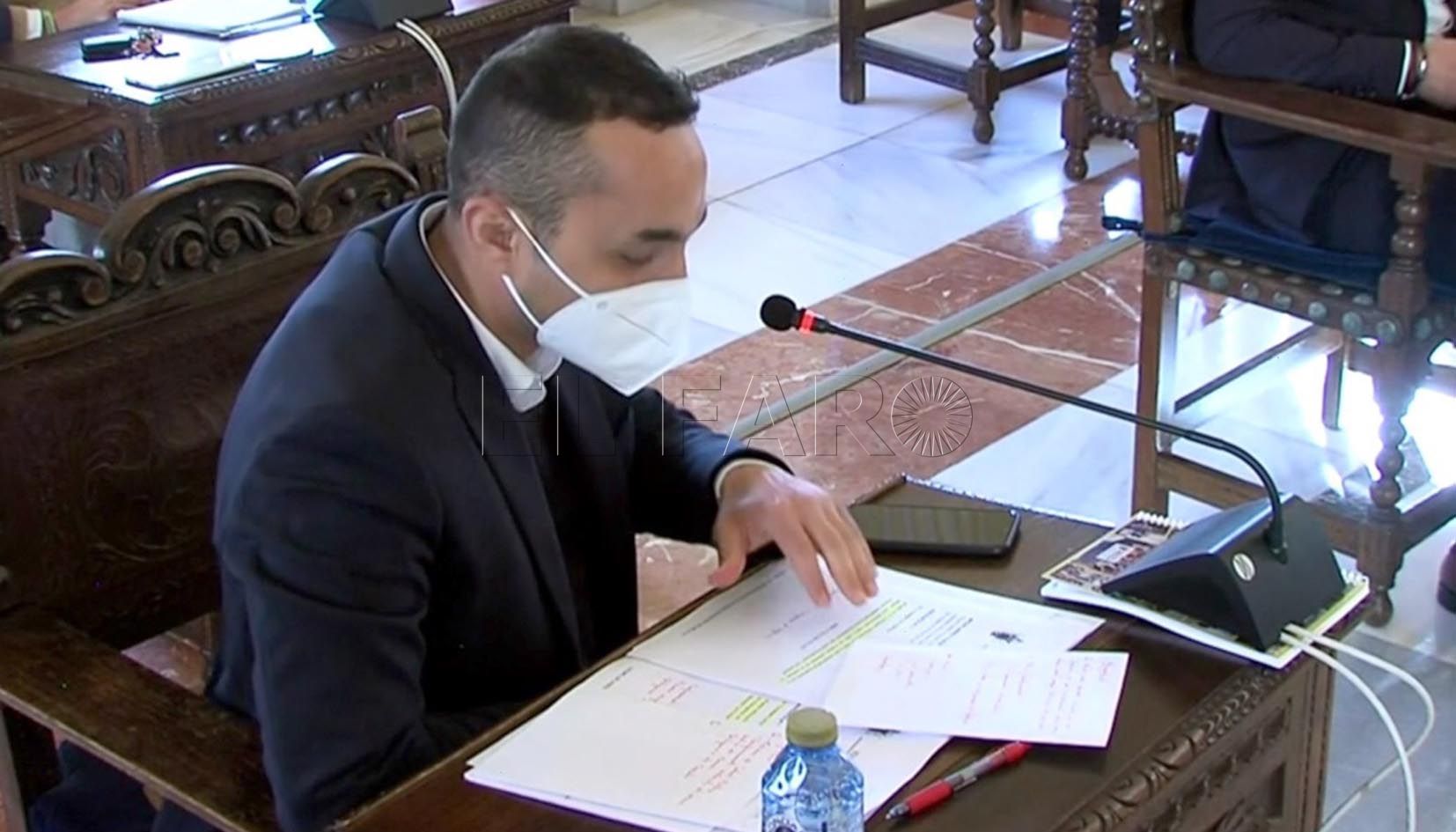 El PP denuncia adjudicar 3,7 millones de euros a comprar módulos sin un proyecto