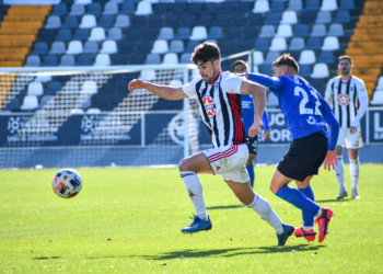 PARTIDO DE SEGUNDA DIVISION B JORNADA 9 CD BADAJOZ 2 MELILLA 0 NUEVO VIVERO BADAJOZ 100121