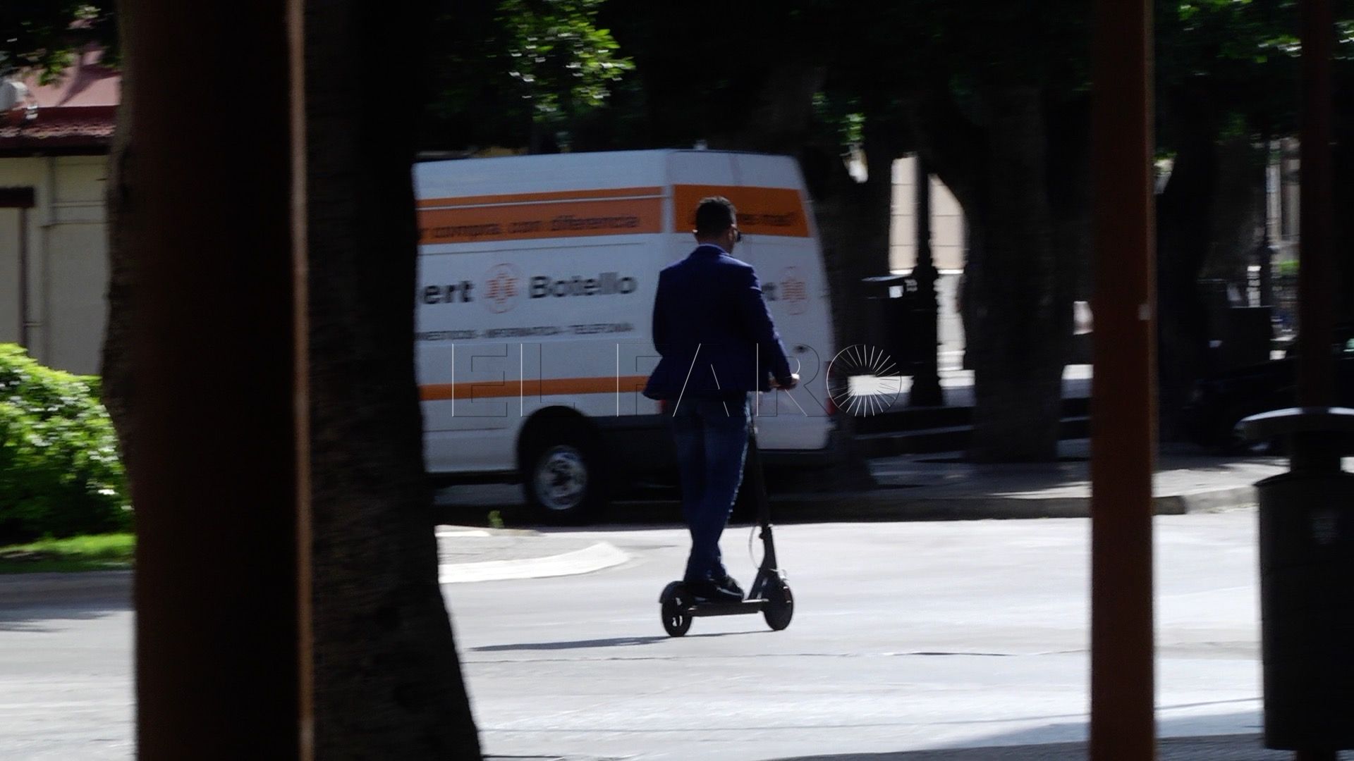 Los patinetes, fuera de las aceras y a no más de 25 km/h desde este fin de semana