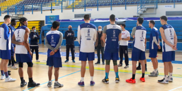 Jaime Auday con todos sus jugadores.