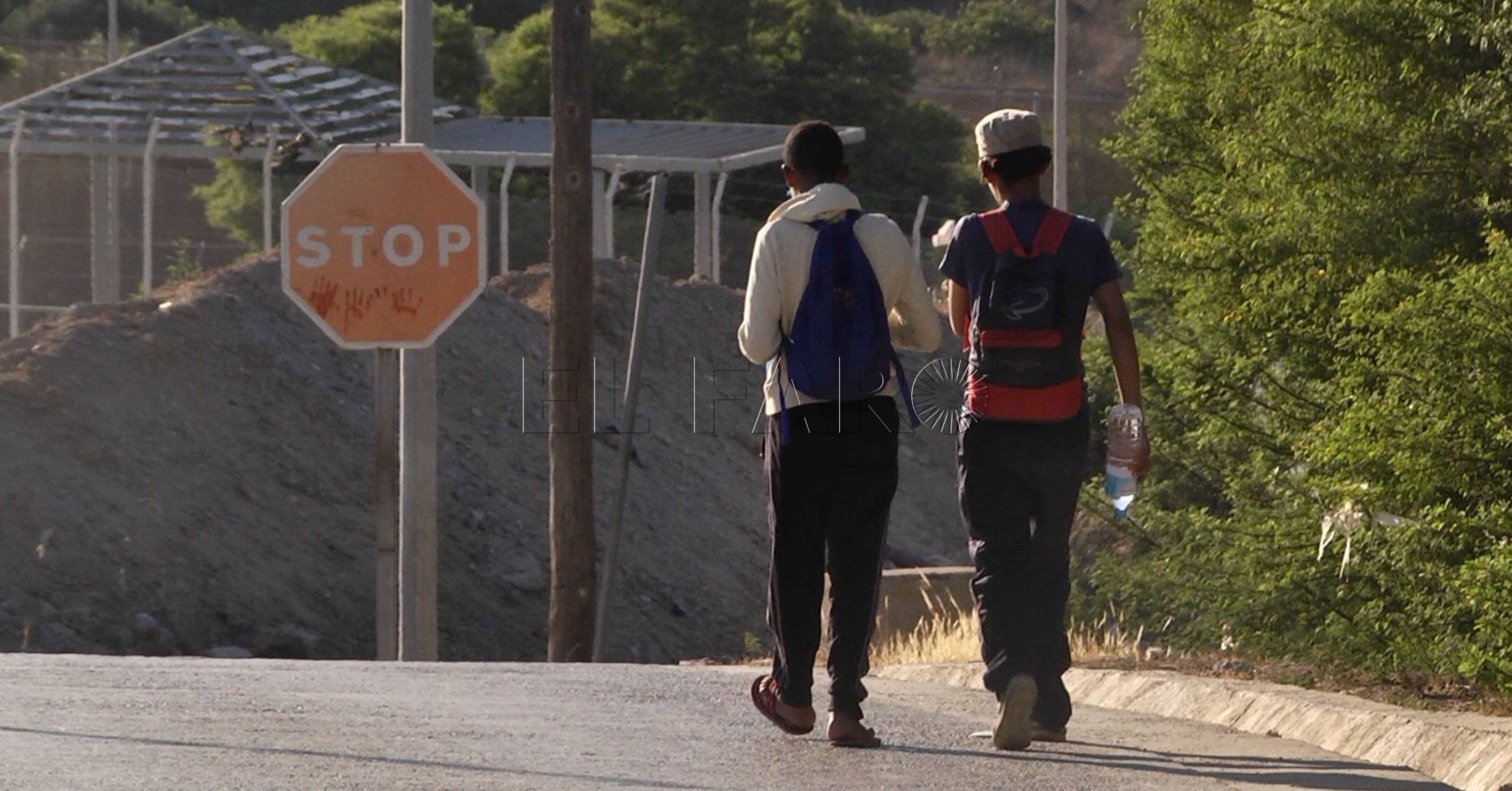 El Defensor del Pueblo alerta de la falta de participación de los mena y de las pruebas para ver su edad