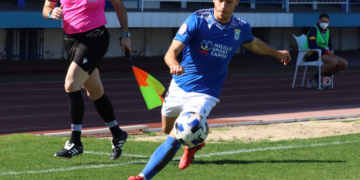 Adrià Altimira está jugando en posiciones más adelantadas, actuando como extremo derecho, una circunstancia que no es nueva para el futbolista unionista.