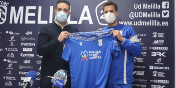 David Torices ‘Dupi’ y Marcos García durante el acto de presentación del nuevo jugador de la escuadra unionista.