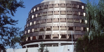 Imagen del Tribunal Constitucional donde, en la mañana de ayer martes, la Sala Segunda rechazaba el recurso de amparo interpuesto por dieciséis presidentes territoriales.