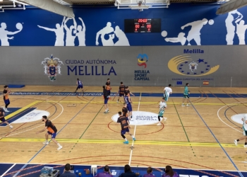 Calentamiento de la escuadra melillense.