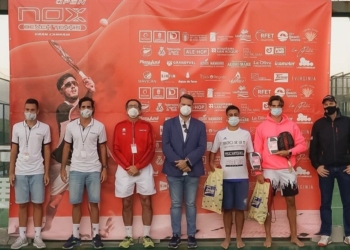 Imágenes de la entrega de trofeos y de las finales masculina y femenina.