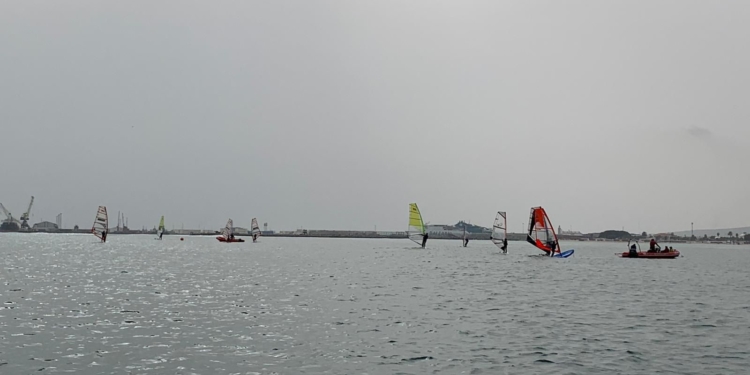 Jornada de entreno de la vela local