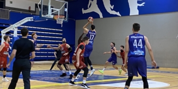Los estudiantiles, en uno de los partidos de esta temporada.