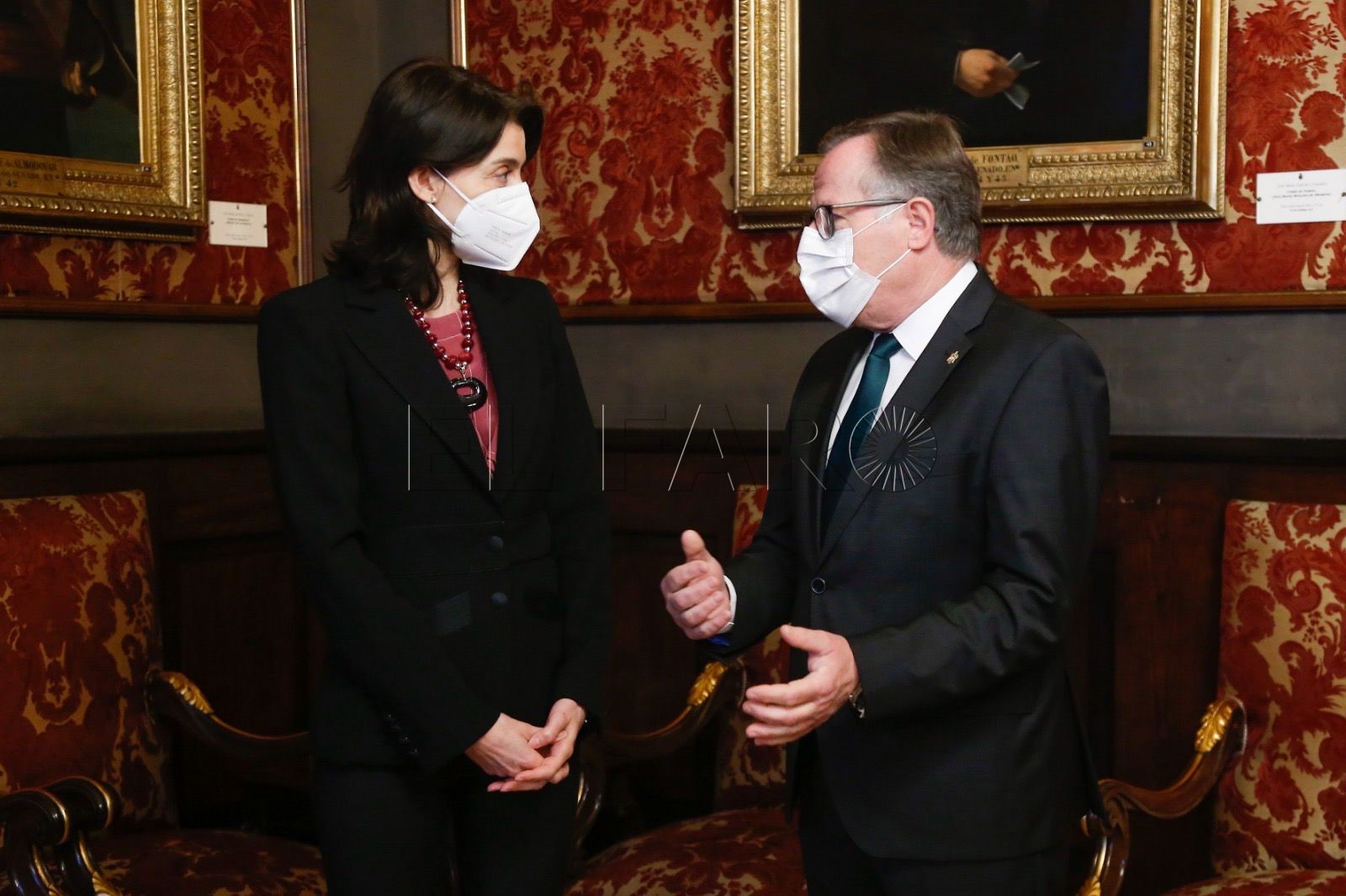 Inicia la ponencia de De Castro en el Senado sobre la insularidad y la situación periférica