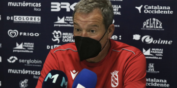 El técnico melillense, en la rueda de prensa oficial del club.