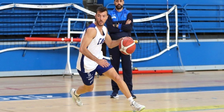 Doble sesión táctica en la vuelta al trabajo del Melilla Sport Capital