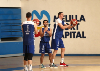 Los jugadores del Decano, en una sesión de entrenamientos.
