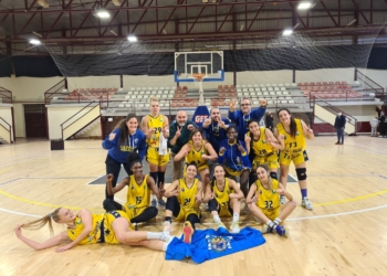 Celebración de las melillenses de una de sus últimas victorias en esta competición liguera.