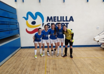 Las cinco jugadoras melillenses de la primera plantilla del MSC Torreblanca.