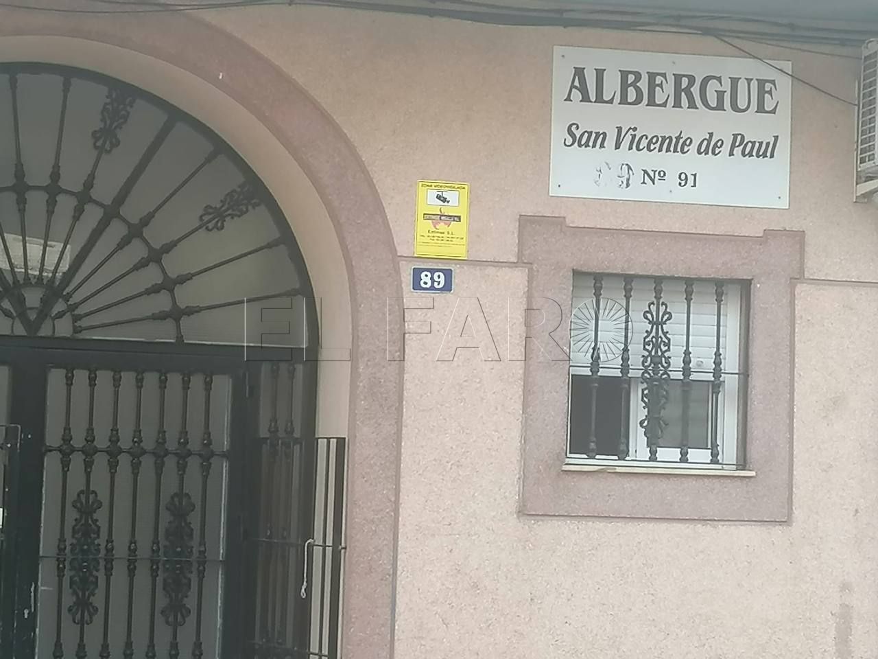 Denuncian el uso de un albergue concertado como alternativa habitacional para familias desahuciadas