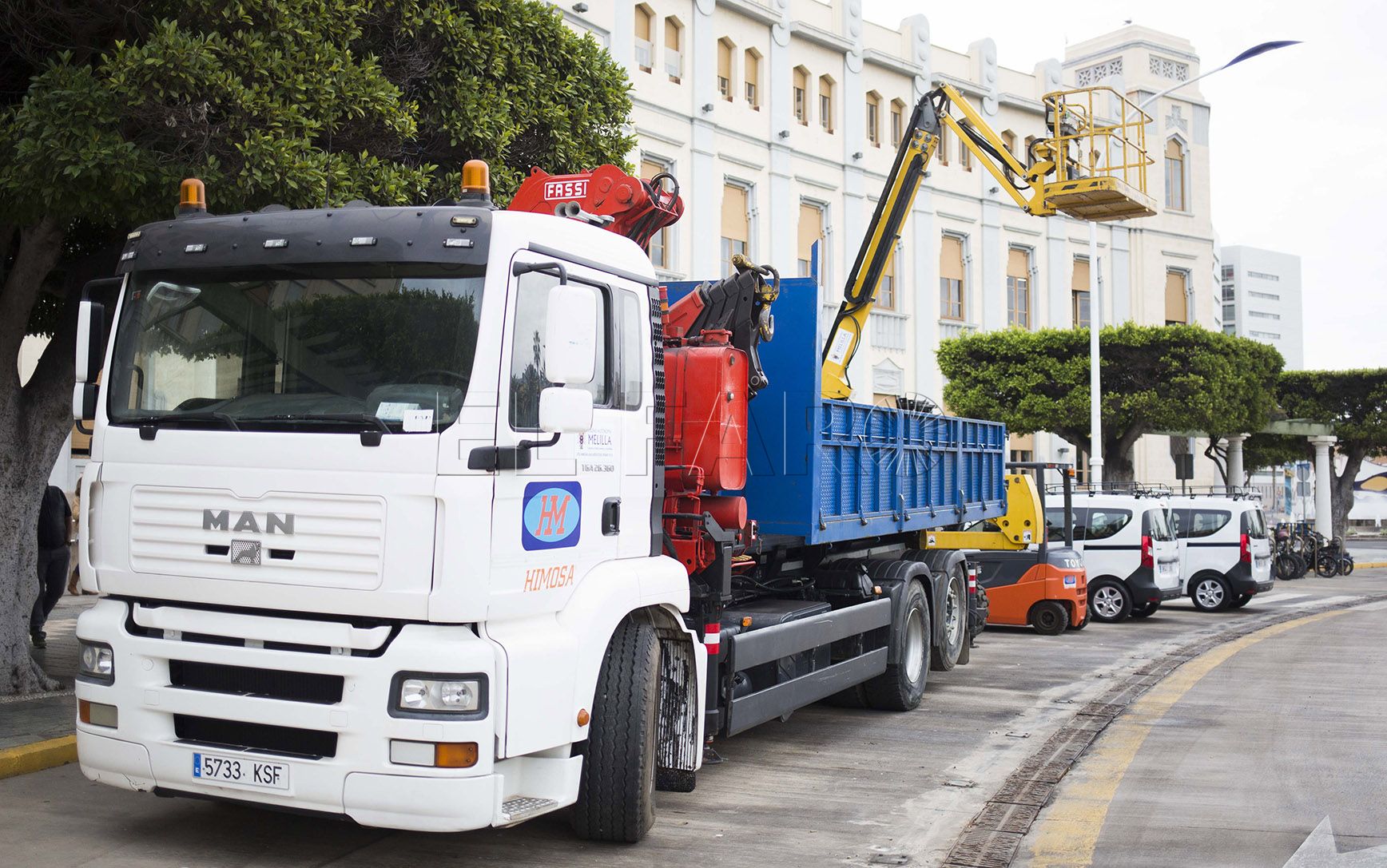 Los servicios operativos de la Ciudad presentan sus nuevos vehículos
