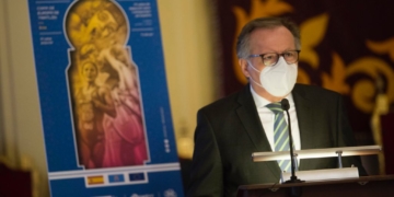 El presidente de la Ciudad, en la presentación de la prueba europea a celebrarse en Melilla.