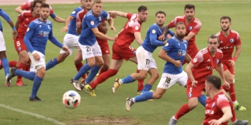 Imágenes del partido que disputaron en la jornada de ayer melillenses y madrileños en el estadio municipal Álvarez Claro de nuestra ciudad.