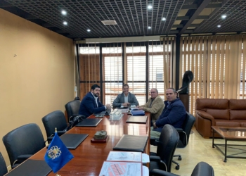 Imagen de la reunión mantenida entre la APDM y la Ciudad Autónoma de Melilla.