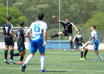 Los melillenses pelearon cada uno de los jugadas.