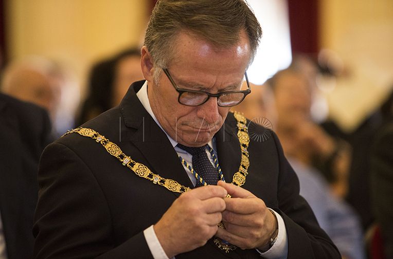 La retirada del apoyo de Cs a De Castro no impide que mantenga la Presidencia