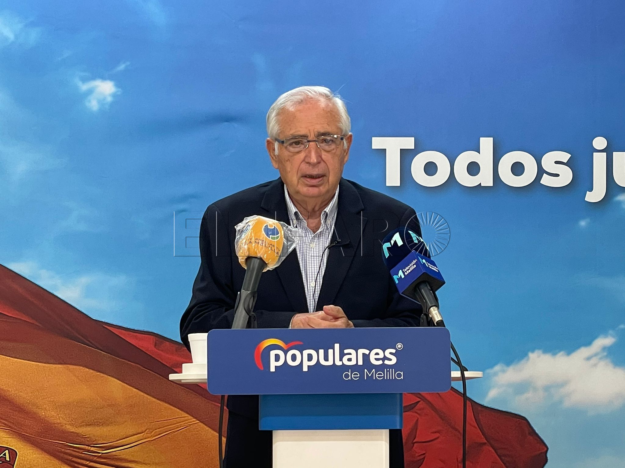 Imbroda cree que poner el nombre de pronto al aeropuerto "es para tapar noticias"